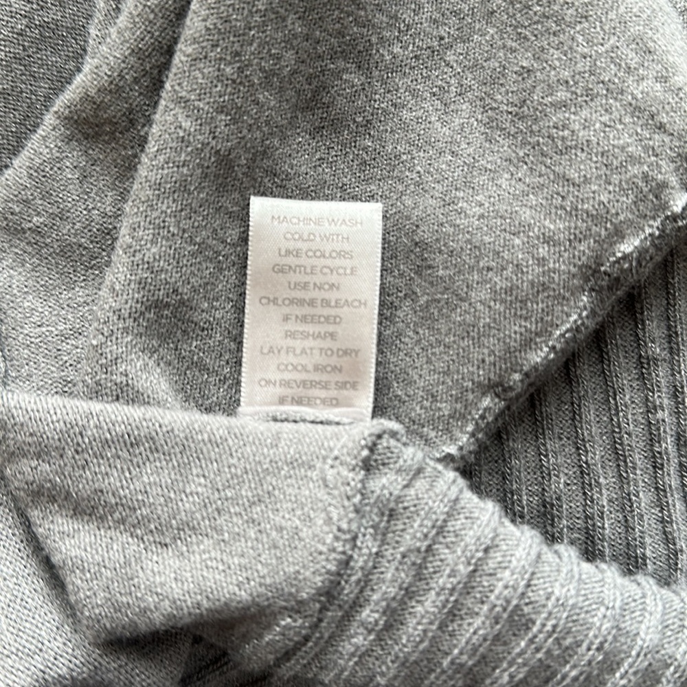Avenue Gray Open Front Cardigan (Size 18/20) - Picture 11 of 12
